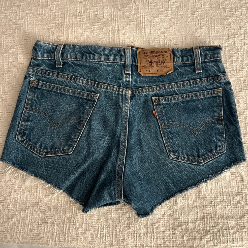 // Size 31 Vintage Levi’s 517 shorts